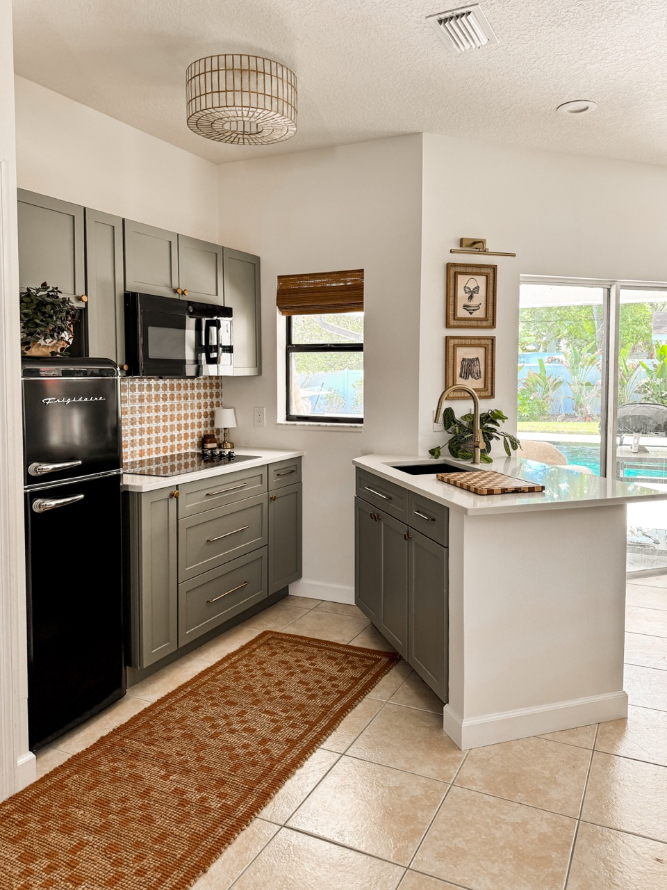 A small kitchen refaced with Front + Center cabinet fronts